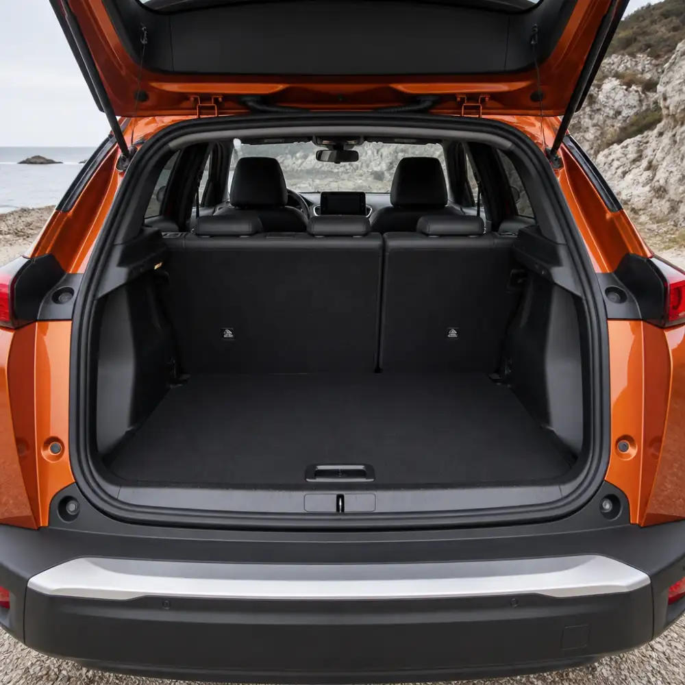 peugeot 2008 interiér
